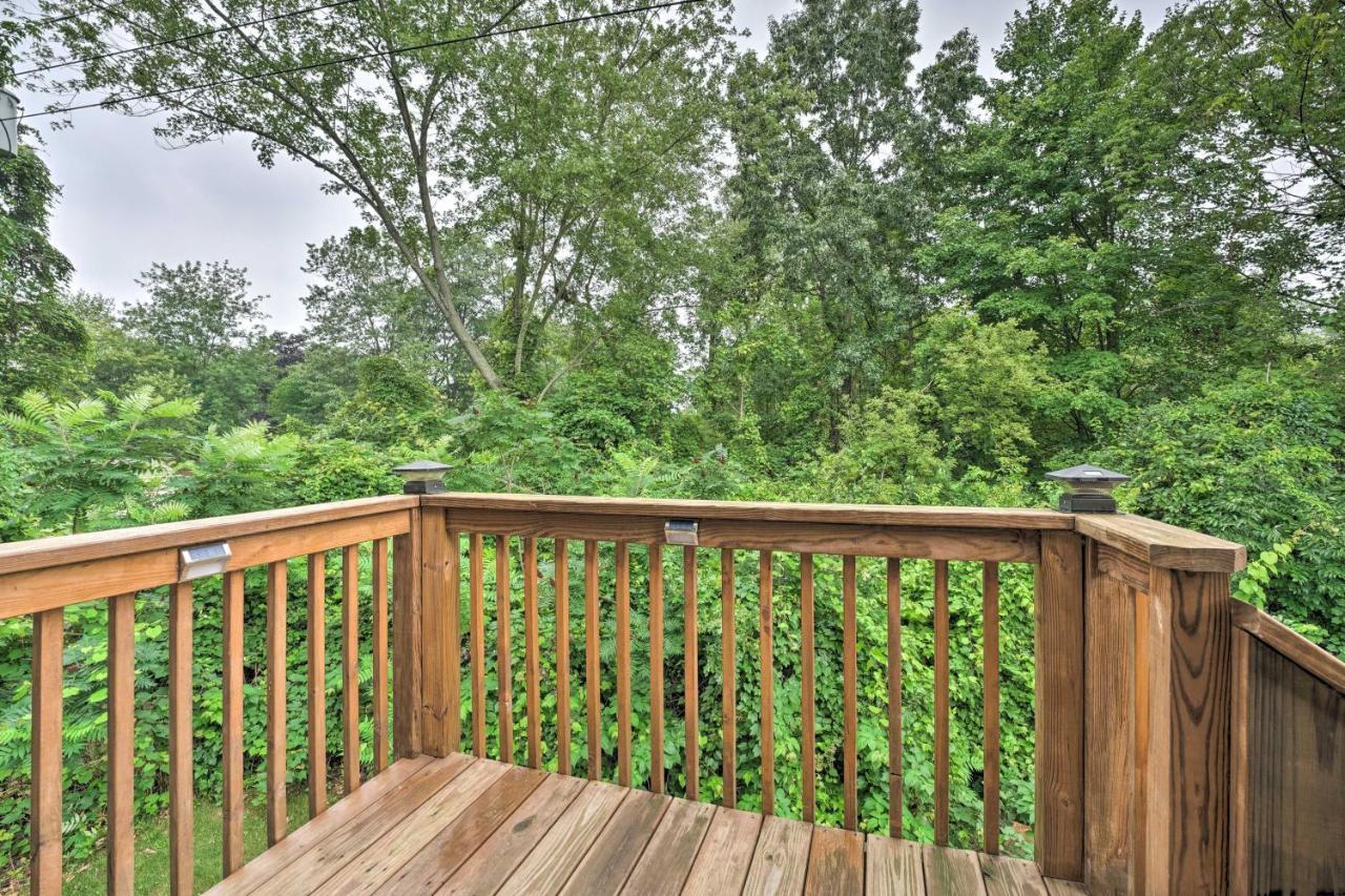 Benton Harbor Apt With Balcony And Shared Fire Pit Exterior photo